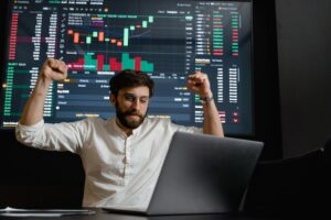 Investment Banking Analysts Get 6 Weeks of Training in Financial Modeling, Valuation, and Dealmaking